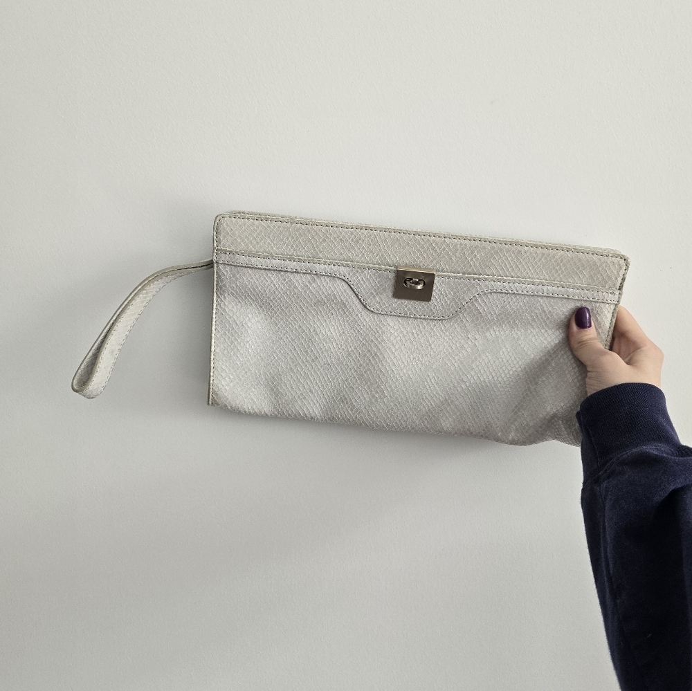 Banana Republic Chic Cream Clutch with Wrist Strap NWT